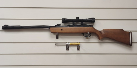 Пневматическая винтовка Hatsan Striker 1000X дерево комплект