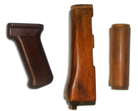 Тюнинг комплект АК74 (деревянные цевье, накладка и бакелитовая рукоятка)